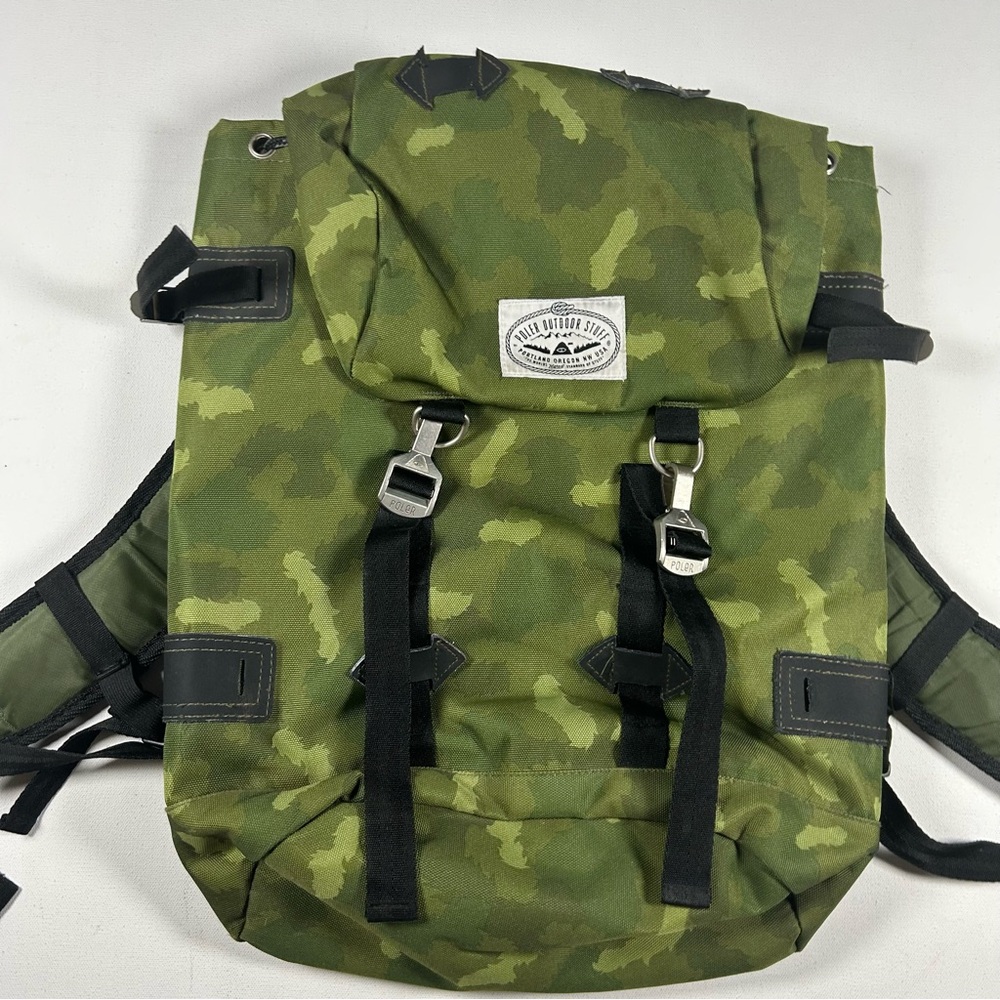 Poler Outdoor Stuff Rucksack Adventure Backpack Camo (Tear On Strap)
